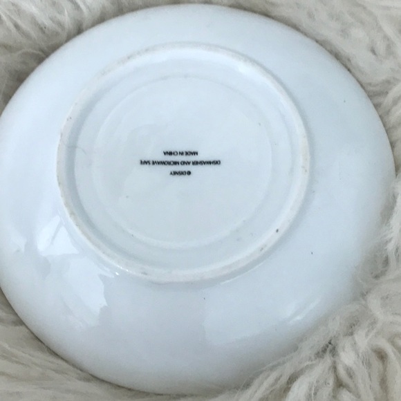 Disney Wonderland Tea cup and saucer 1951 Alice in Wonderland red Queen - Picture 8 of 11